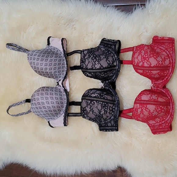 WACOAL | B.tempt'd Lacy Underwire Bra Bundle - 32C - Picture 1 of 14